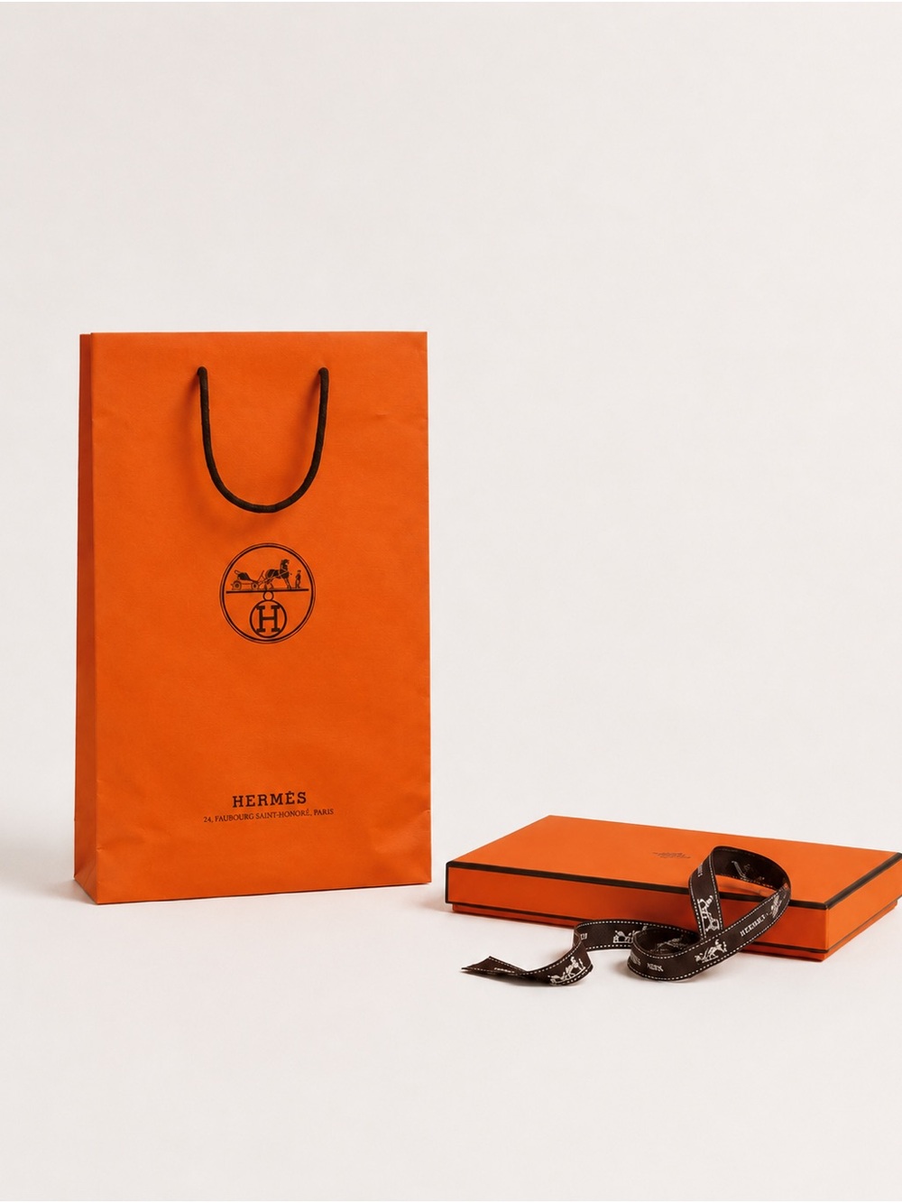 Hermès Box Shopping Bag & Seasonal Ribbon Set